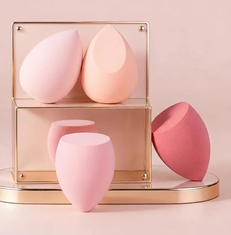 Lot de 4 éponges de maquillage, 4 éponges de beauté avec 1 étui à œufs, parfaites pour crème, poudre