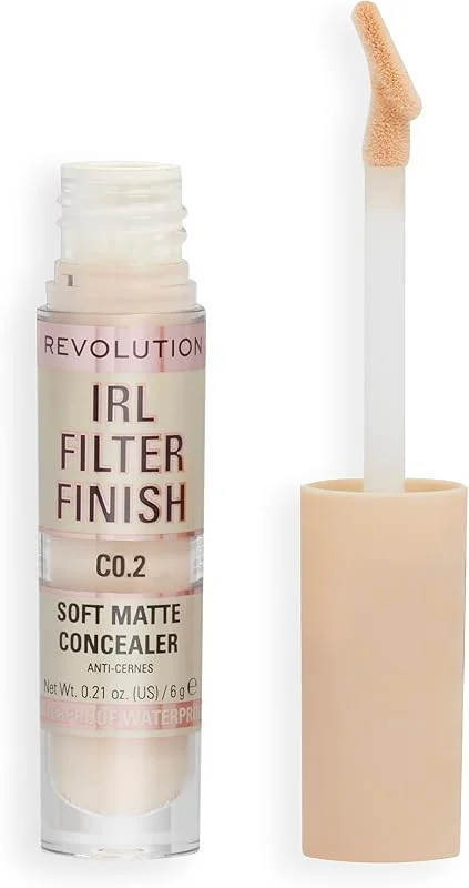 Makeup Revolution, Correcteur de teint IRL, couvrance moyenne à complète, C0.2, 6g — Maquillage